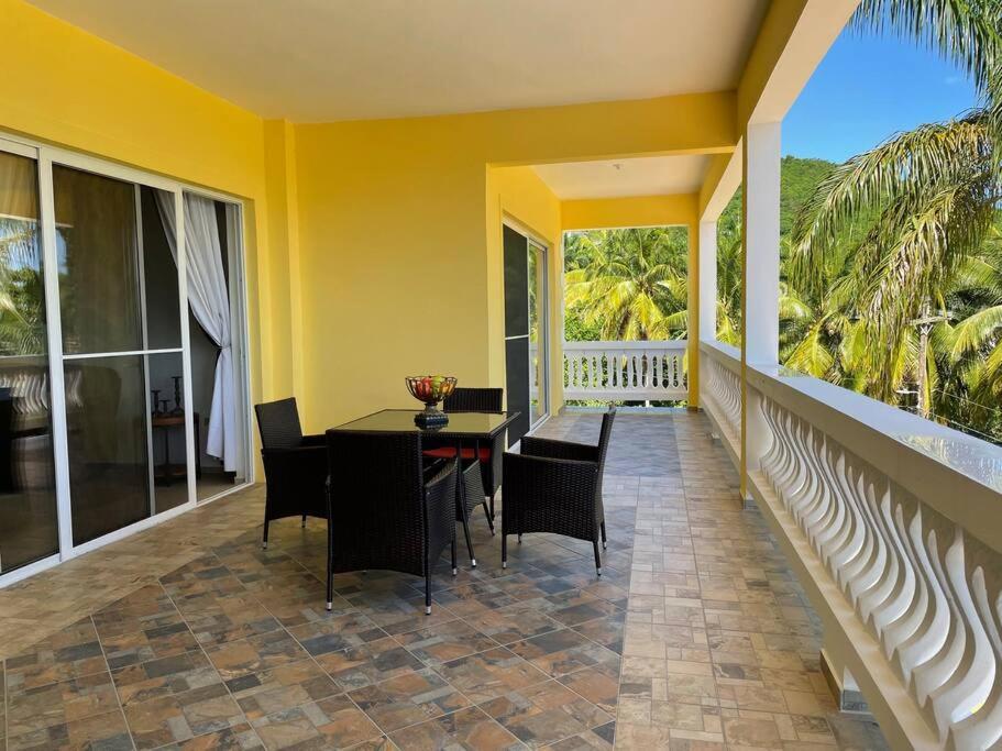 Spring Garden Mobay Resort Luxurious Apartments مونتيغو باي المظهر الخارجي الصورة