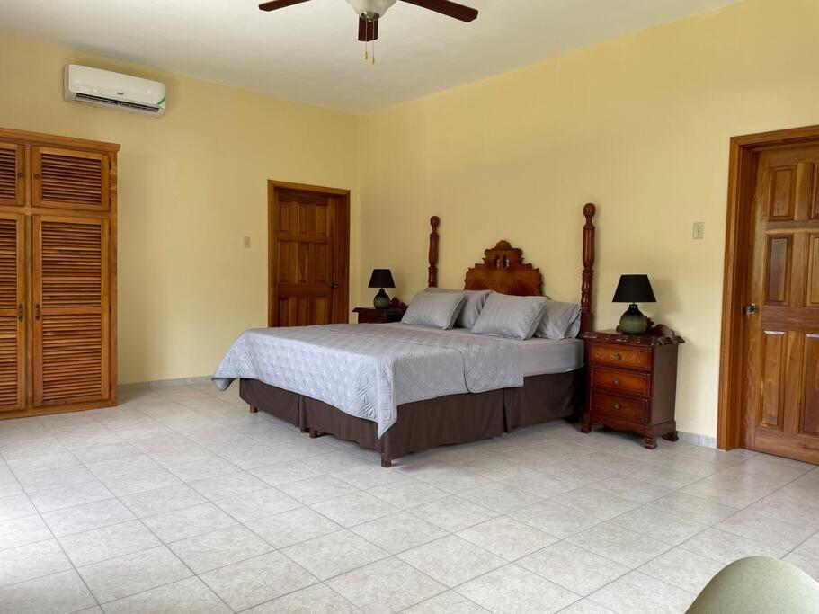Spring Garden Mobay Resort Luxurious Apartments مونتيغو باي المظهر الخارجي الصورة