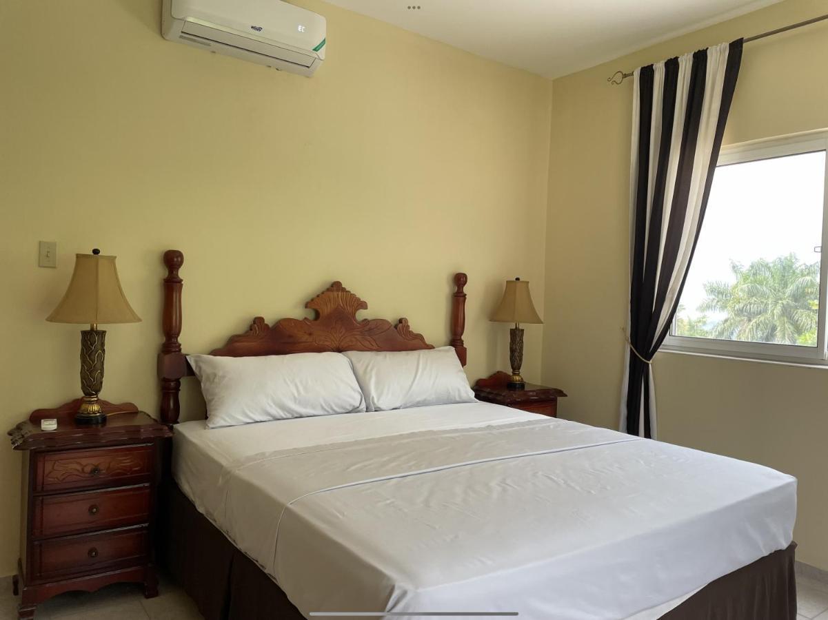 Spring Garden Mobay Resort Luxurious Apartments مونتيغو باي المظهر الخارجي الصورة