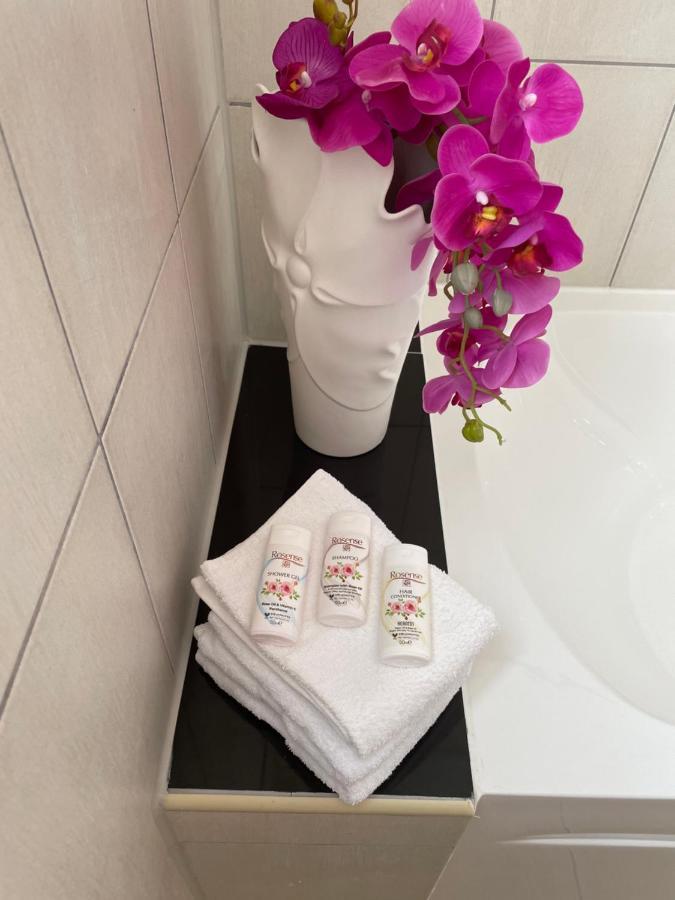 Spring Garden Mobay Resort Luxurious Apartments مونتيغو باي المظهر الخارجي الصورة